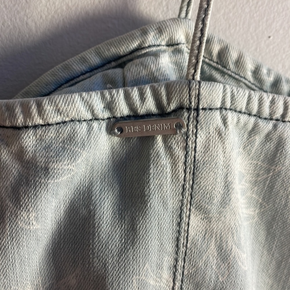 Light Denim Dress with Floral Pattern New With Tags Size M - Picture 5 of 7